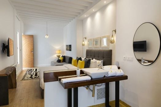Suite Azur Hotel