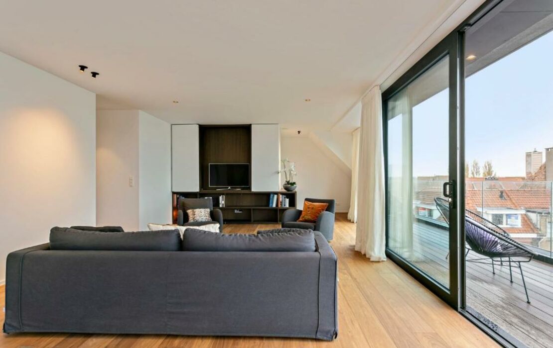 Curated visual reference: Gallery Detail: Majestic New Penthouse With 2 Parkings A Design Boutique Hotel