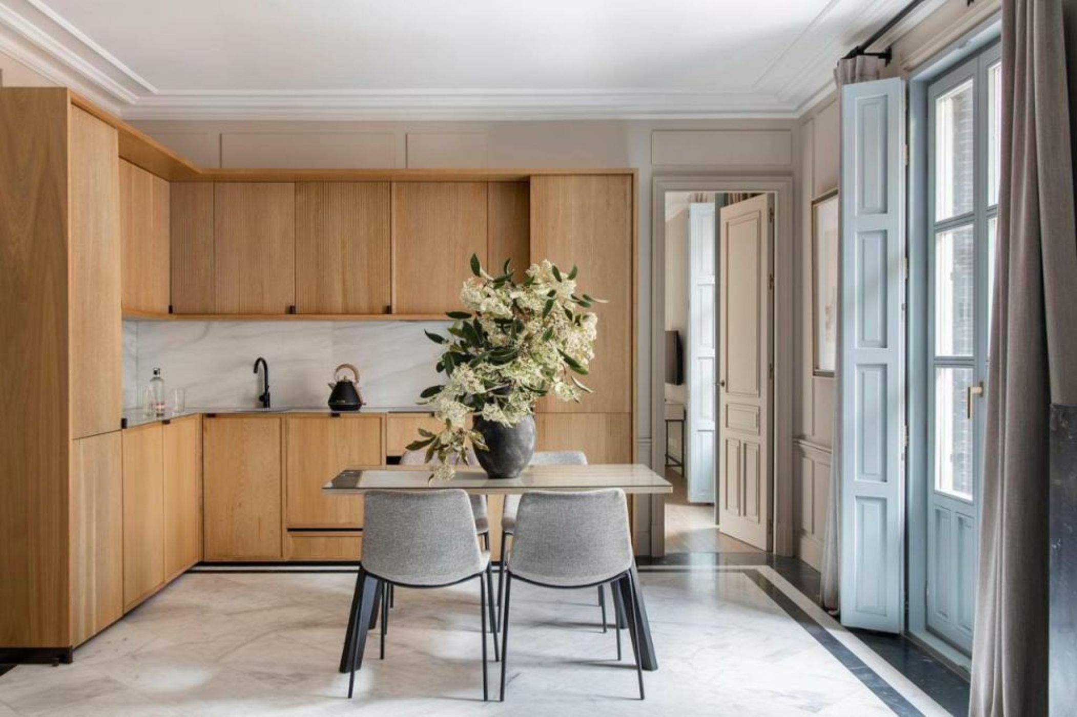 Ayala 63 - THE ARC COLLECTION