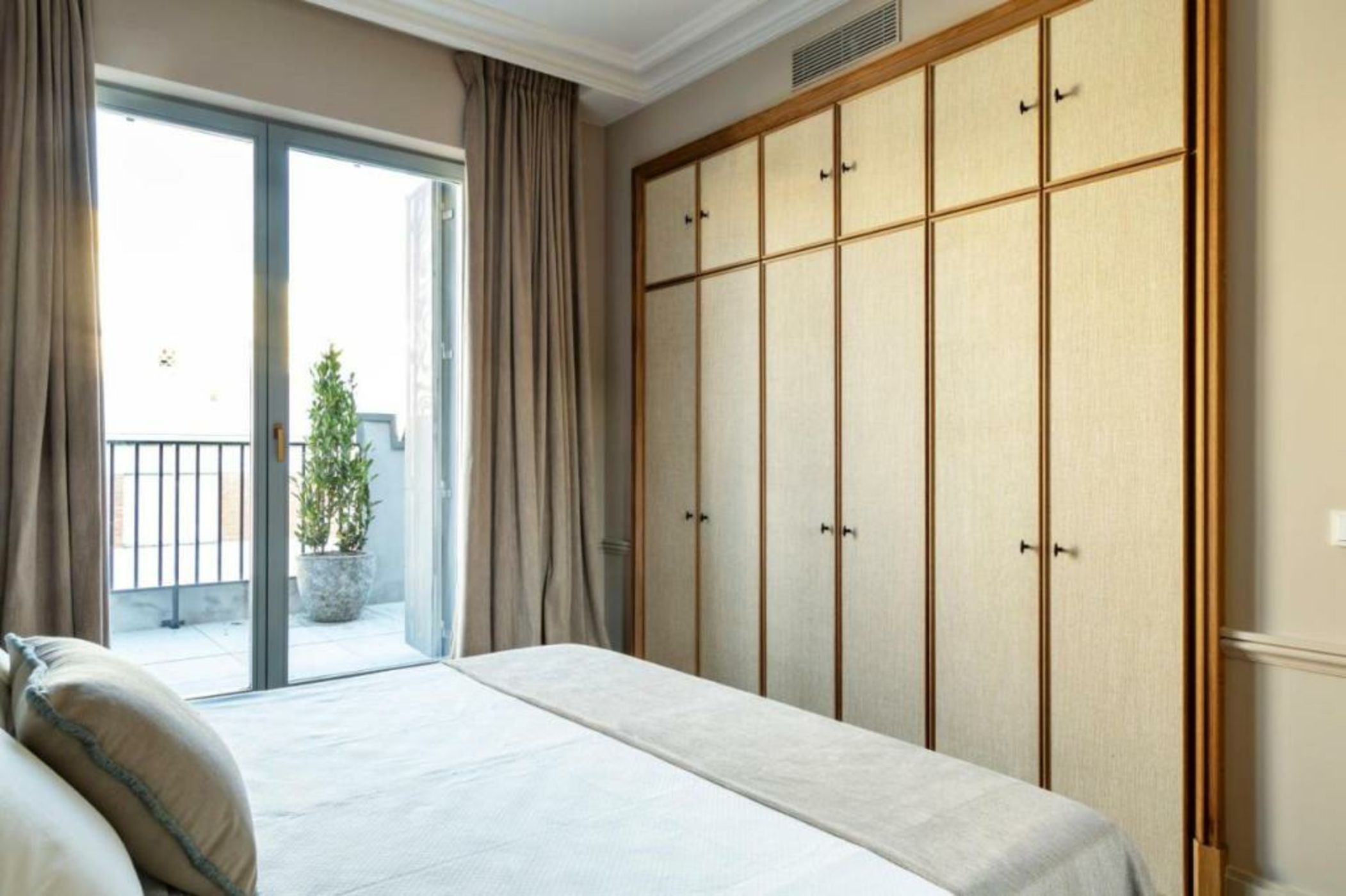 Ayala 63 - THE ARC COLLECTION