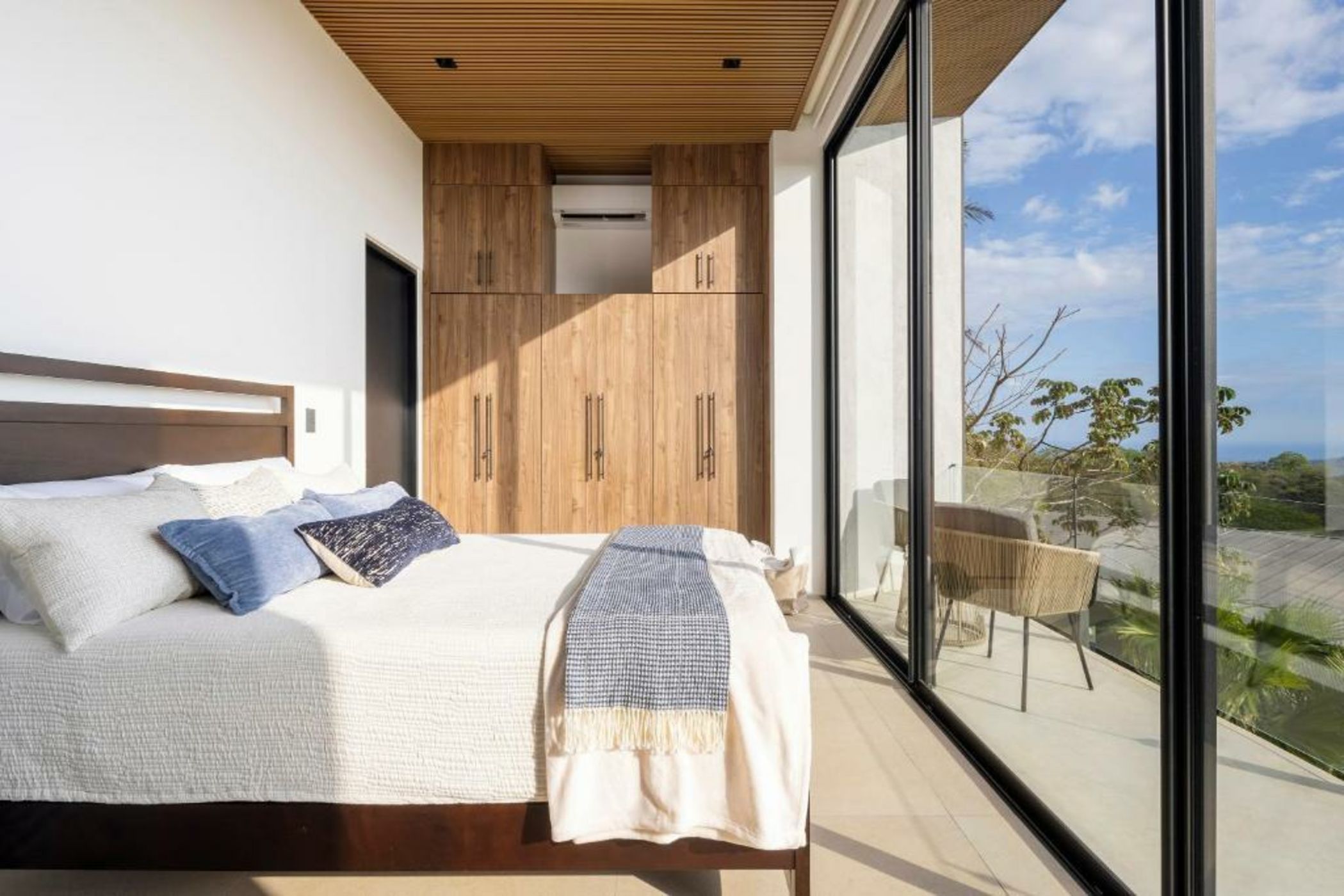 La Perla Negra Home, Luxurious Private Retreat, Ocean Views