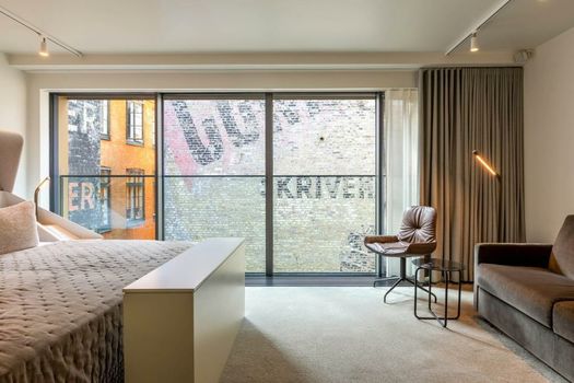 the Socialist, a Tribute Portfolio Hotel