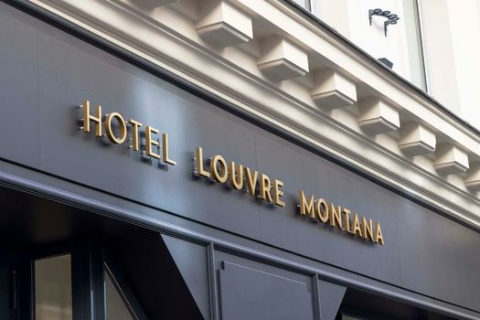 Hotel Louvre Montana
