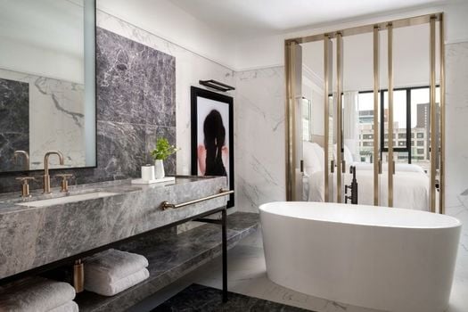 Four Seasons Hotel Montreal