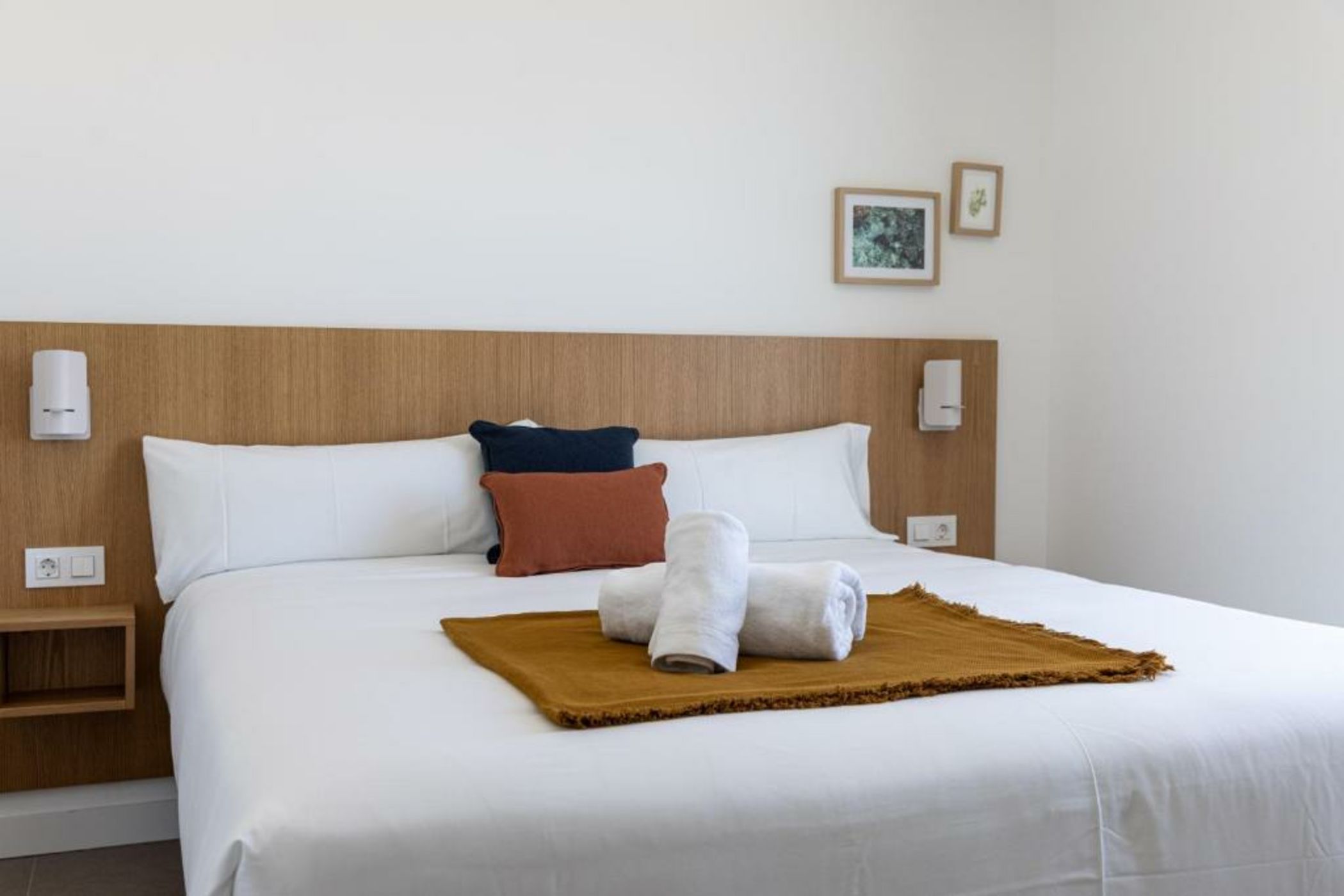 Nivaria Beach Apartments and Villas