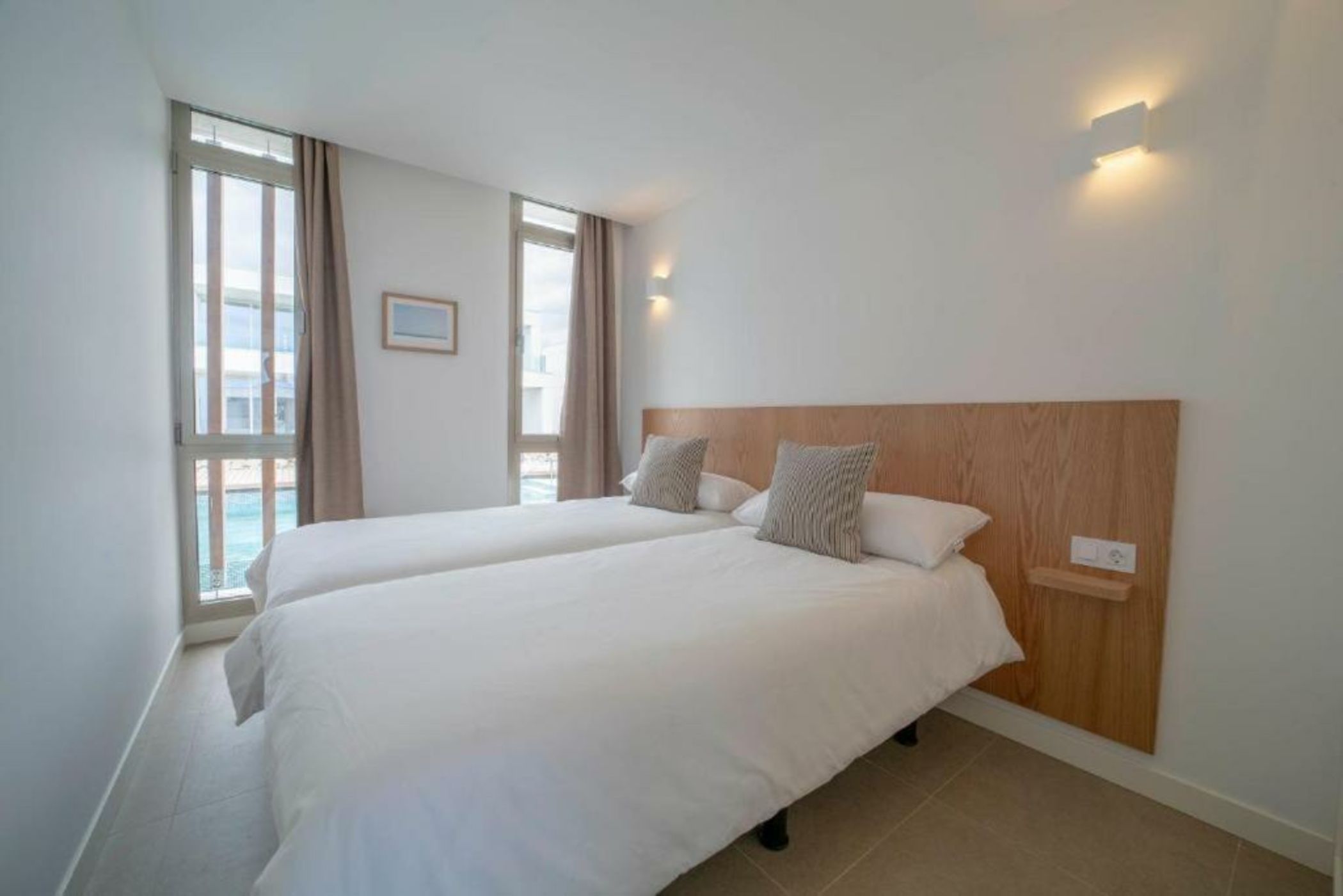 Nivaria Beach Apartments and Villas