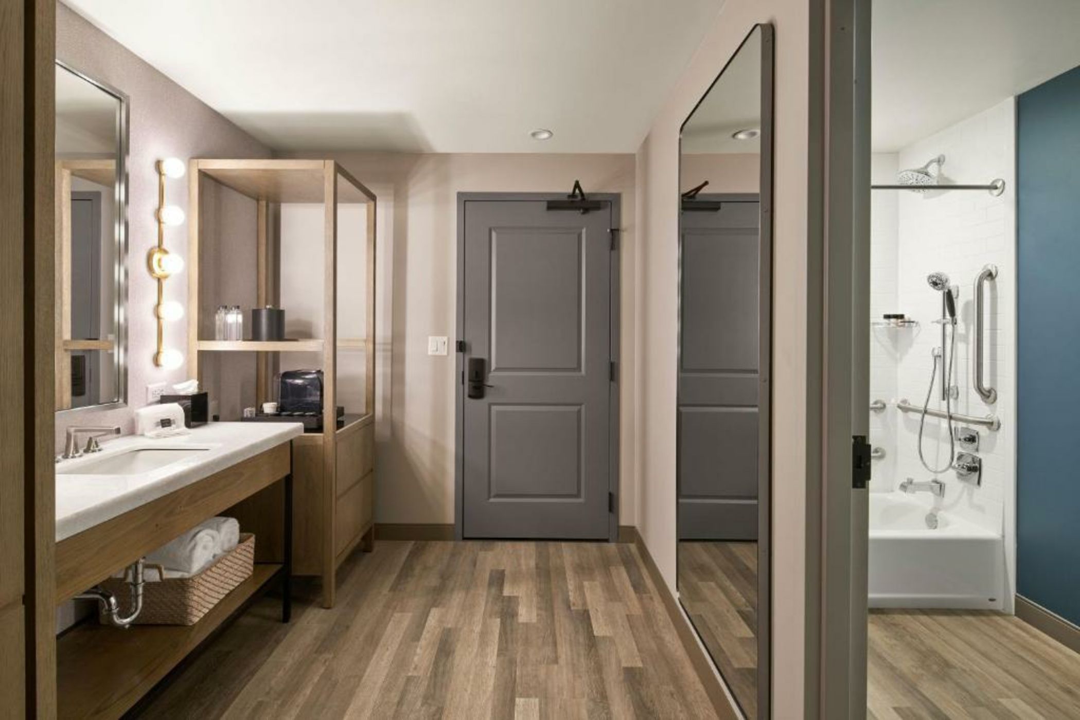 The Memphian a Tribute Portfolio Hotel