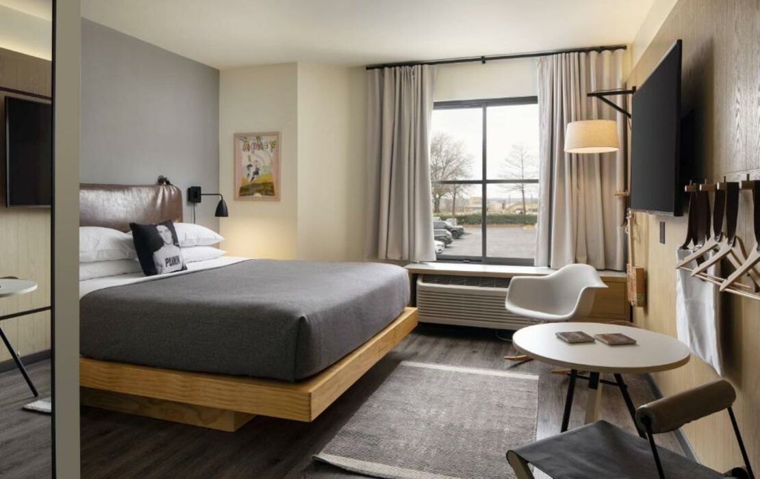 MOXY Memphis Downtown, a Design Boutique Hotel Memphis, U.S.A.