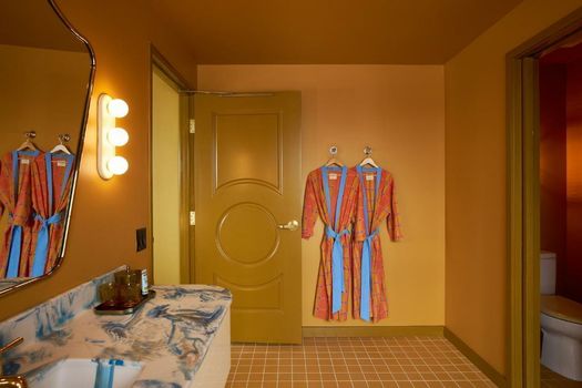 Hotel Genevieve