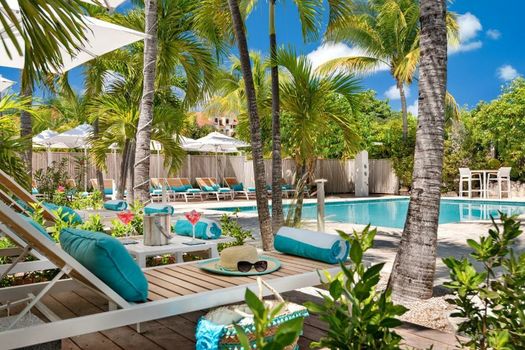 The Oasis at Grace Bay