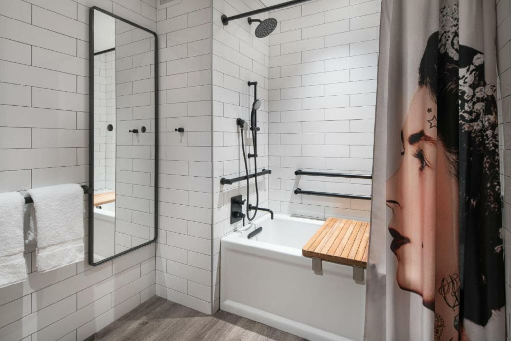 Moxy San Diego Gaslamp Quarter