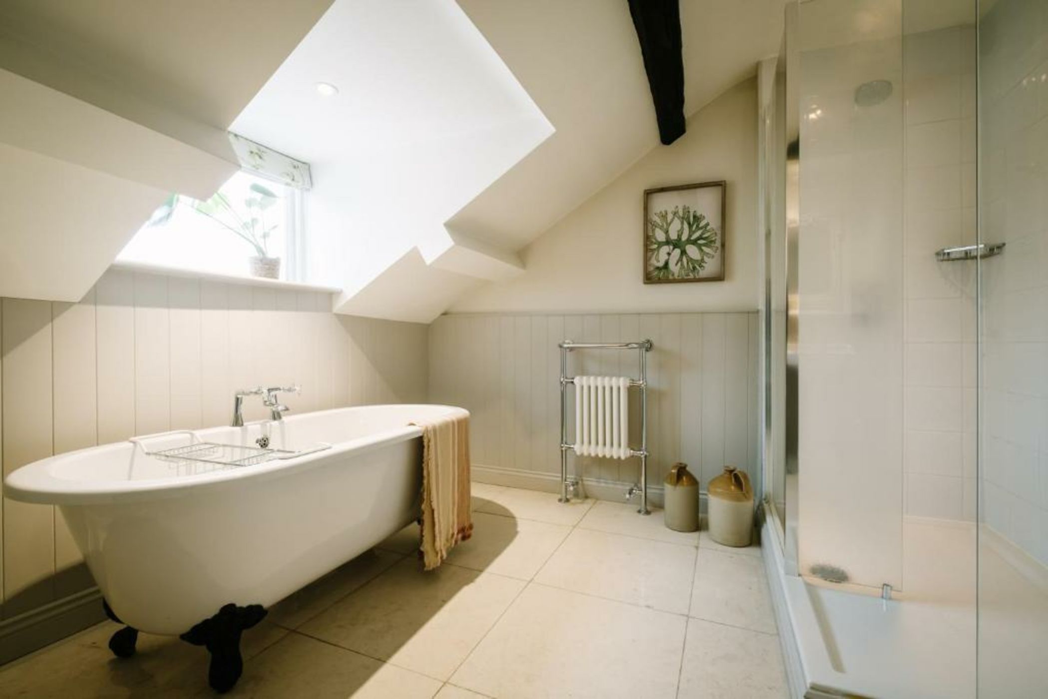 The Hare & Hounds Inn