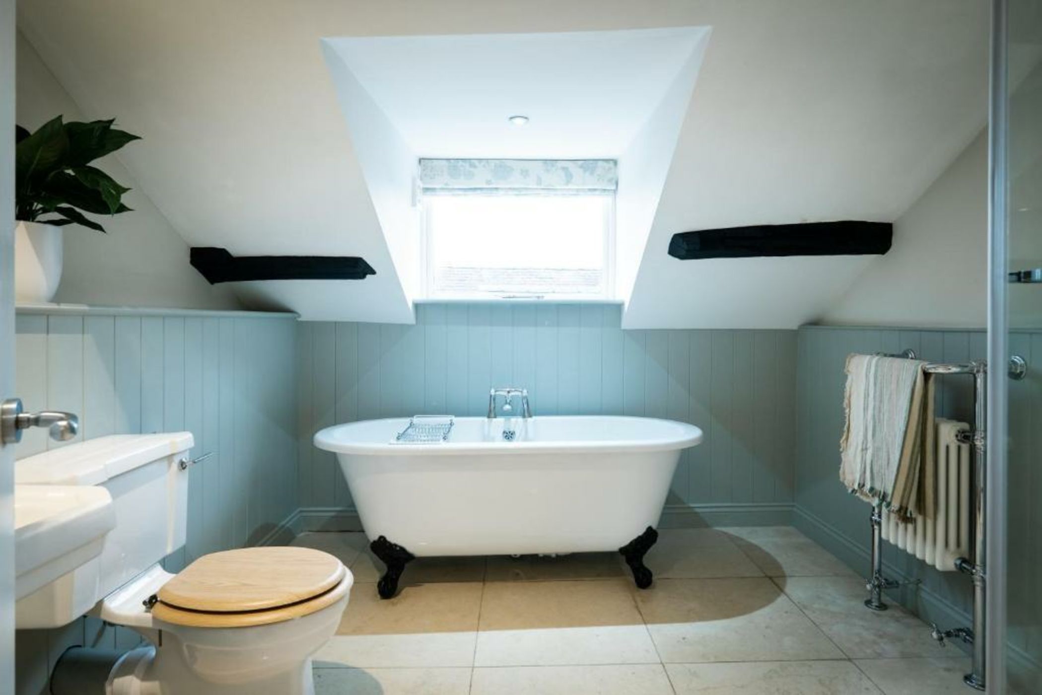 The Hare & Hounds Inn