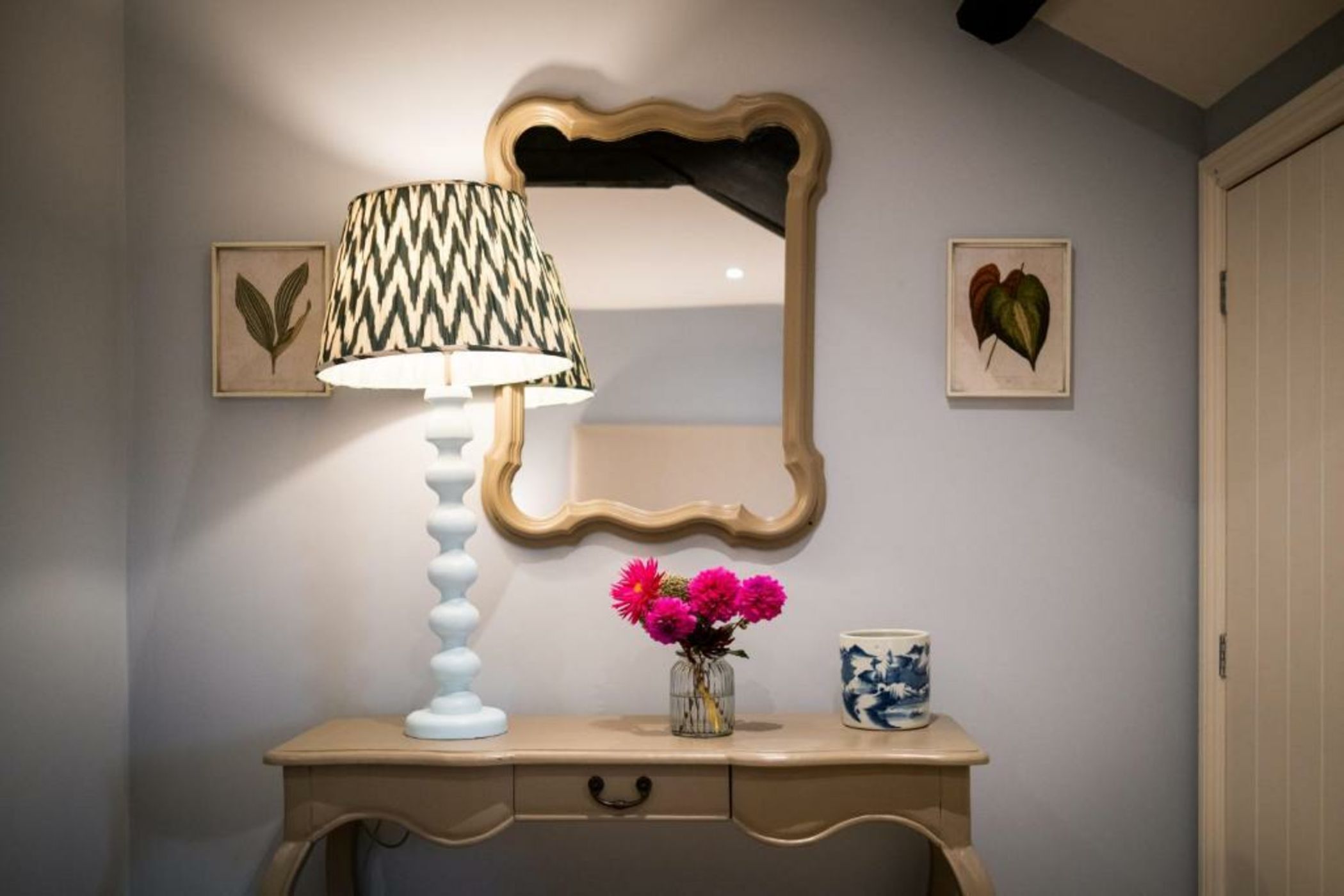 The Hare & Hounds Inn