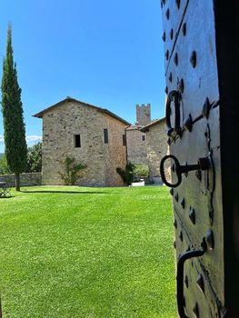 Castello di Viano