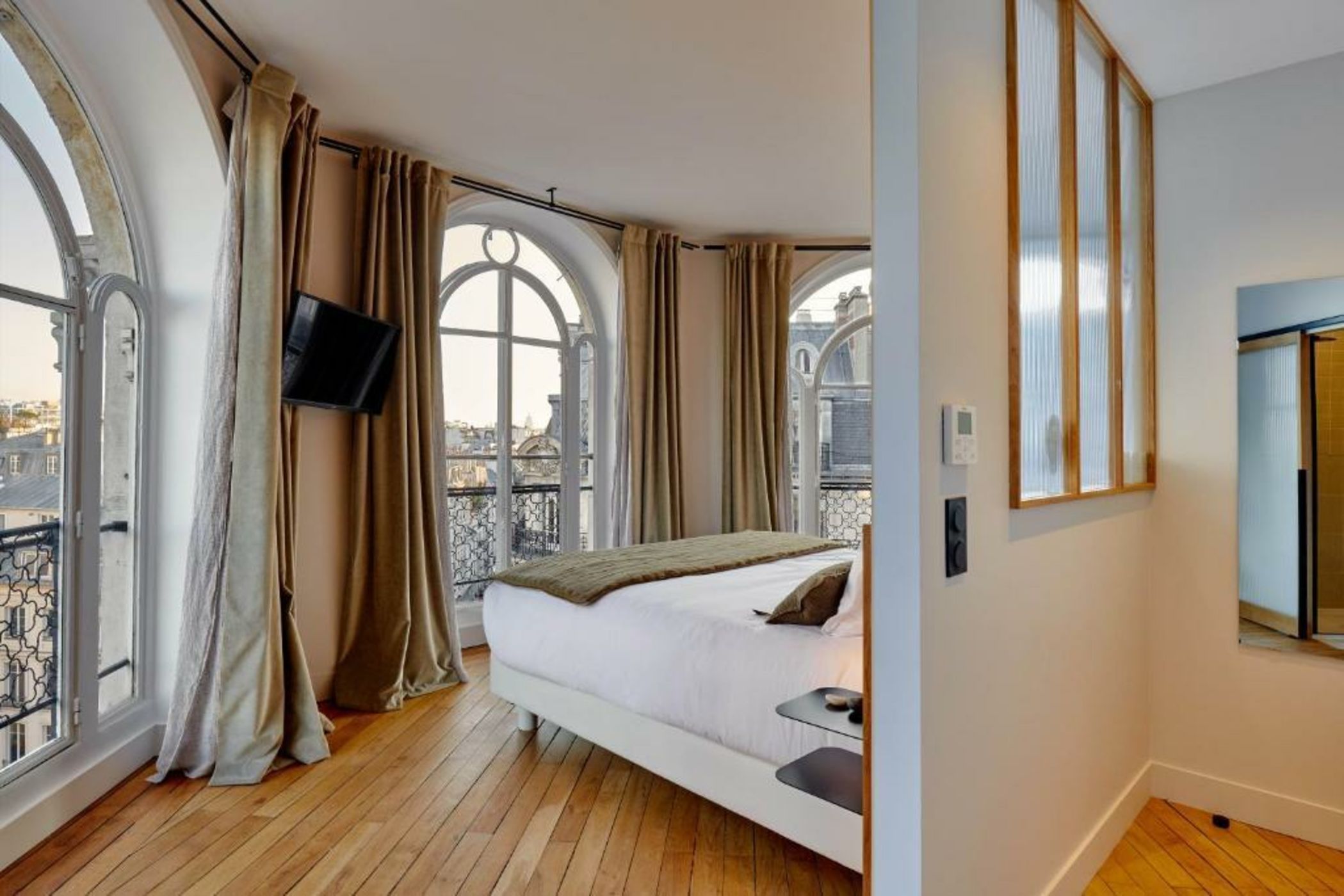 Tinah Paris, Réaumur - Montorgeuil