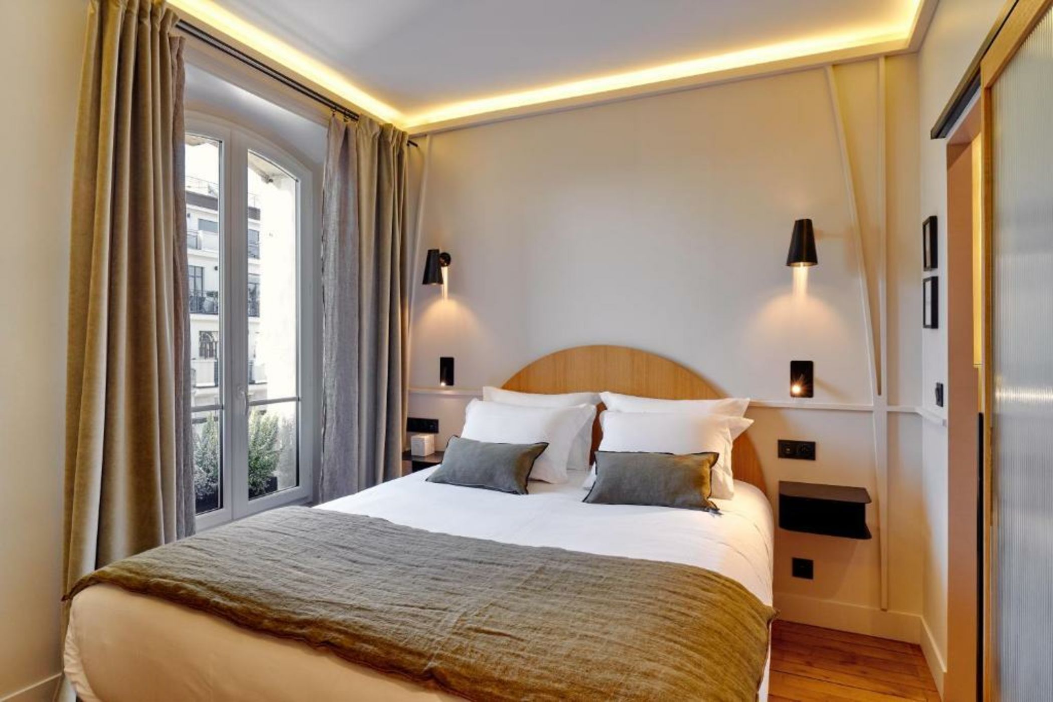 Tinah Paris, Réaumur - Montorgeuil