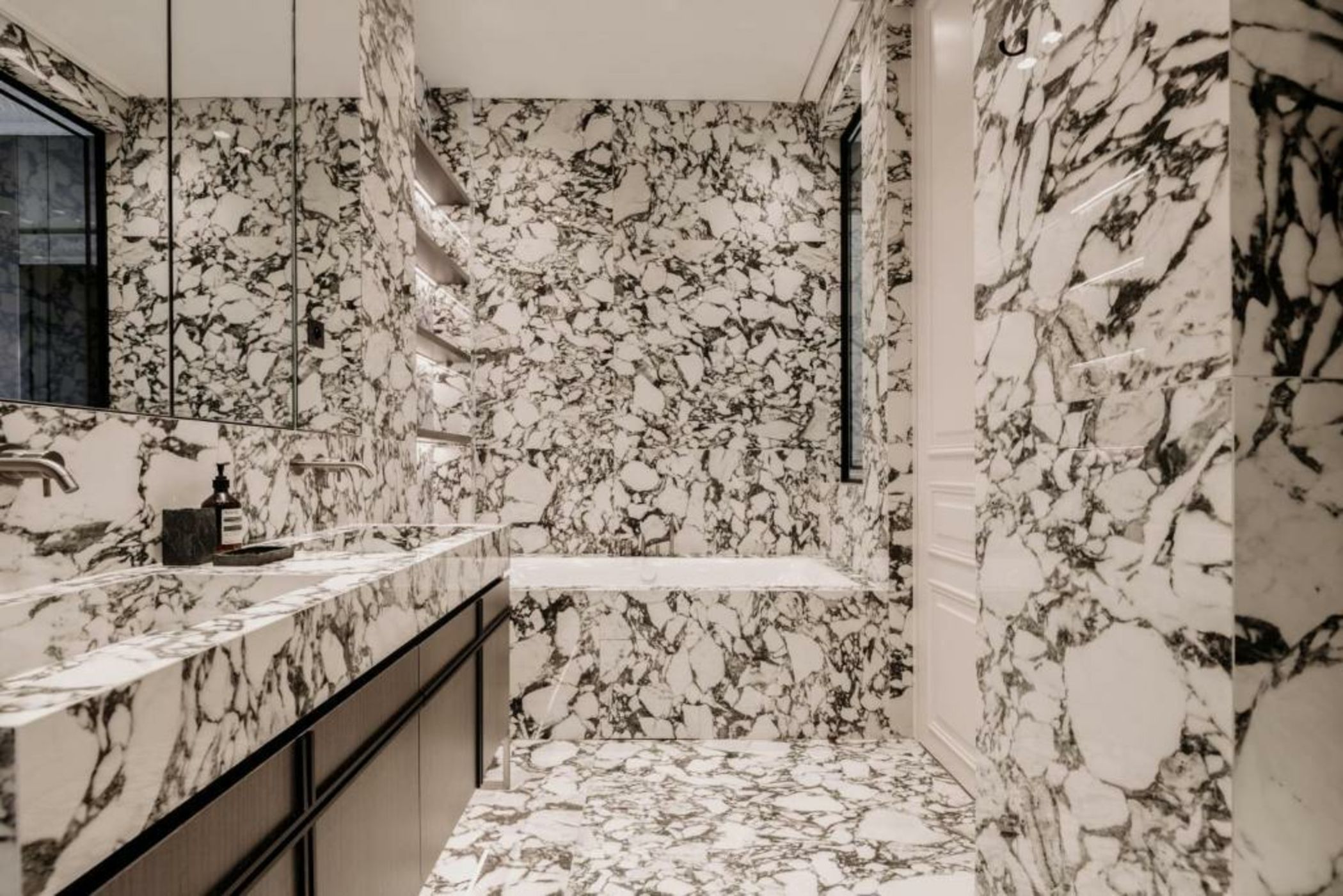 HIGHSTAY - Louvre - Serviced Apartments