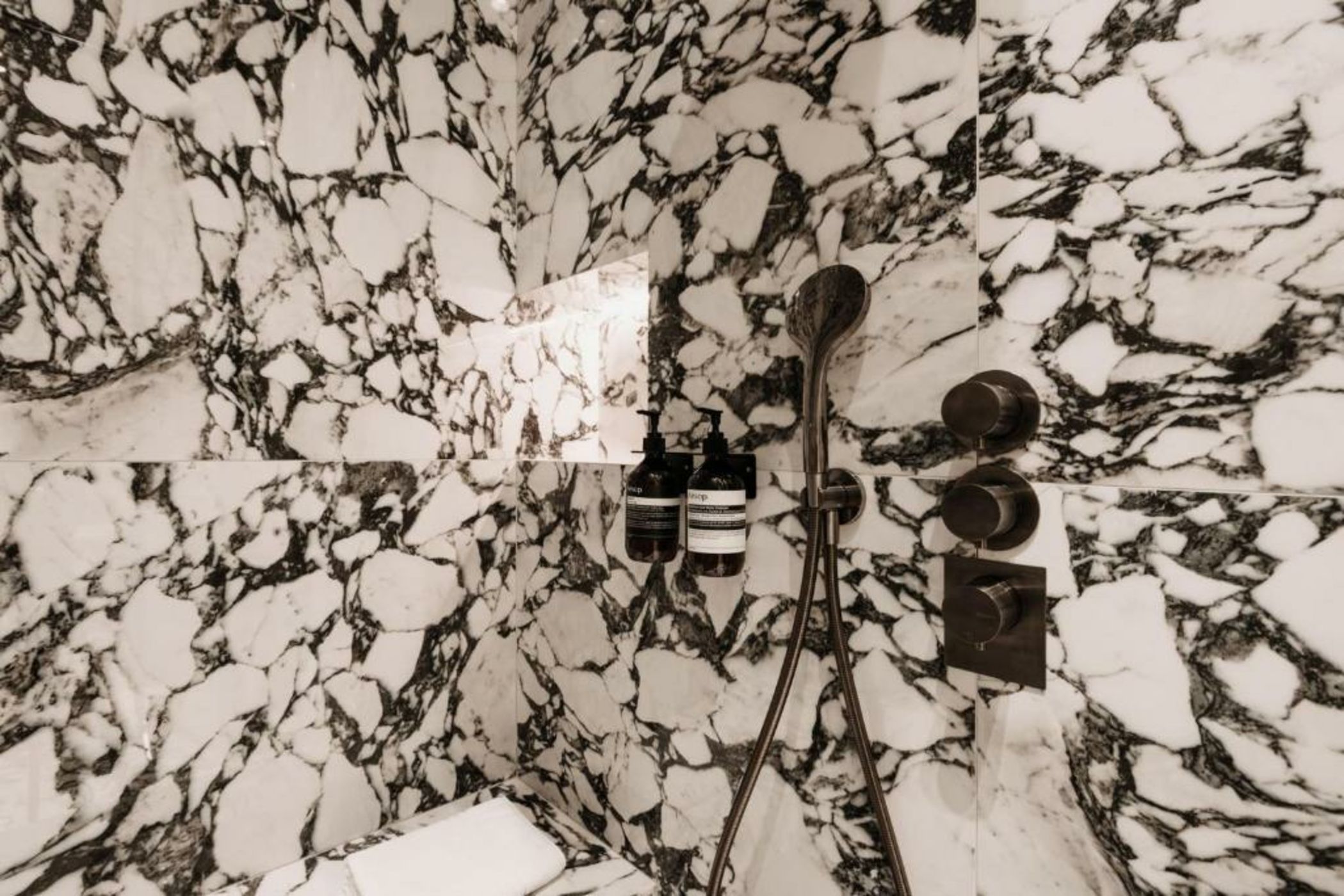 HIGHSTAY - Louvre - Serviced Apartments