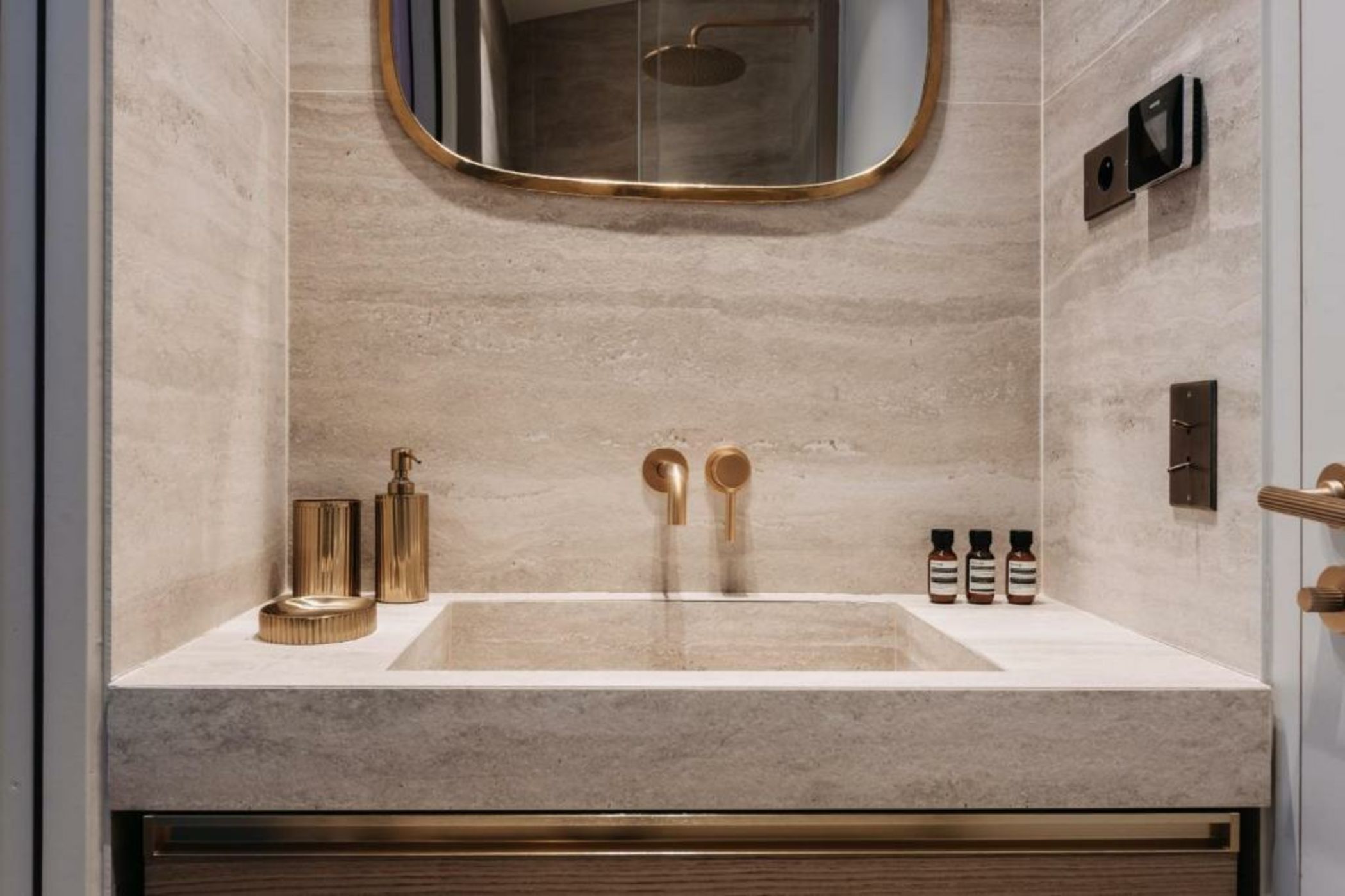 HIGHSTAY - Champs-Elysées - Serviced Apartments