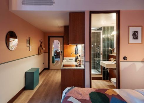 room2 Chiswick Hometel