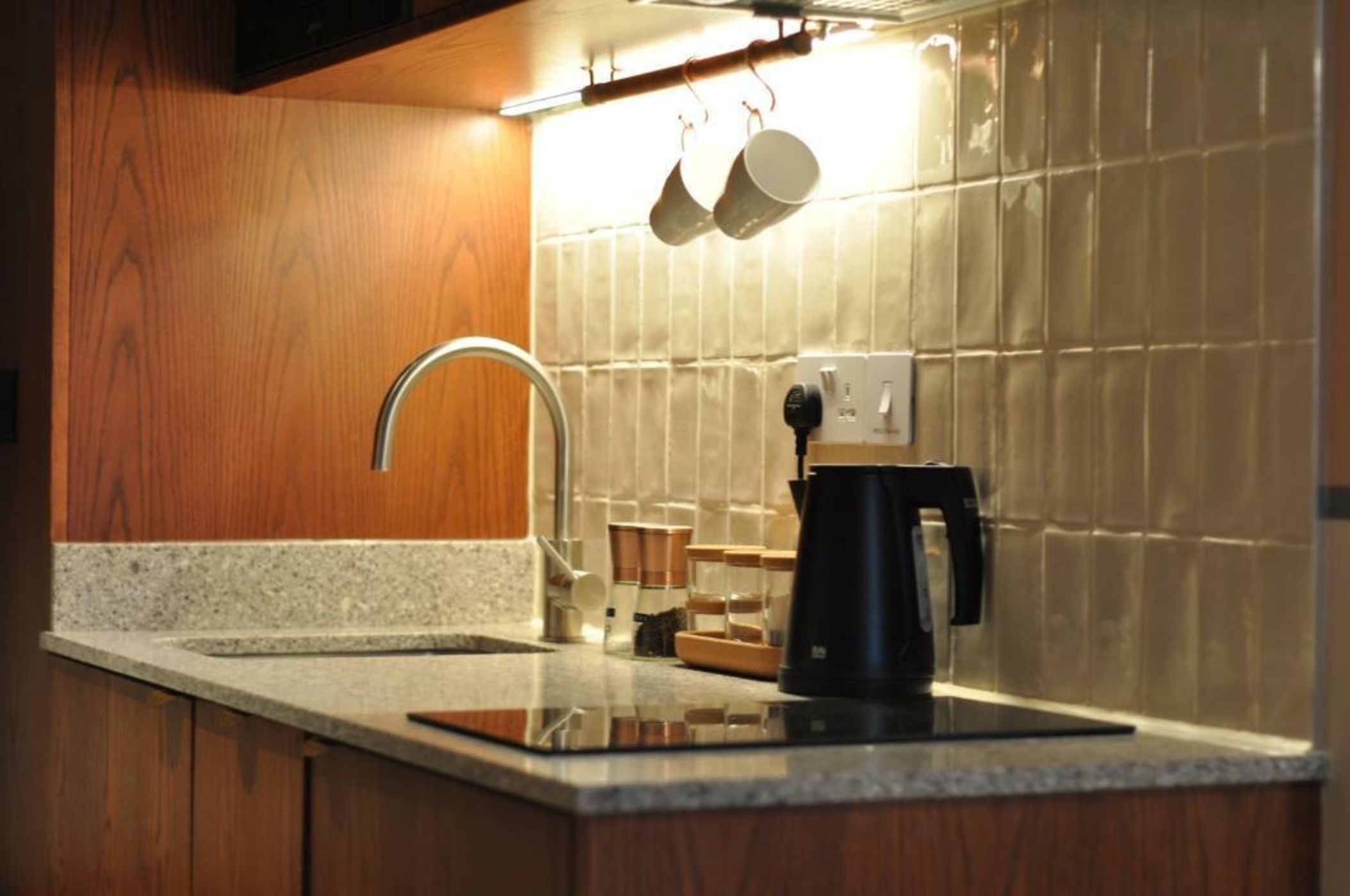 room2 Chiswick Hometel