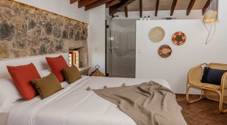 Curolla Petit Hotel