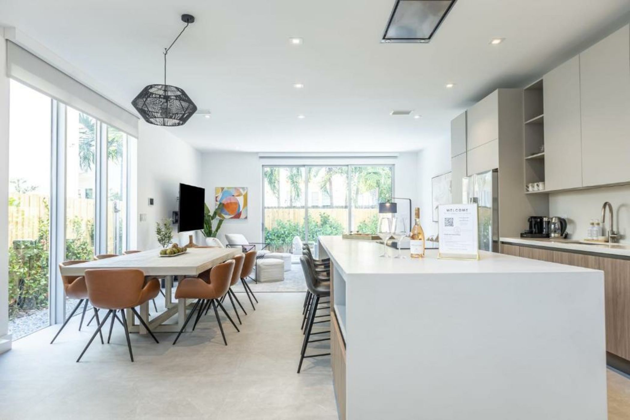 The Modernista 1 - Luxury Villa with Private Pool