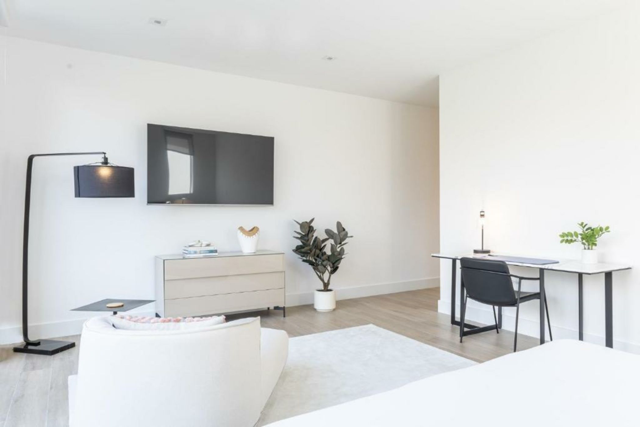 The Modernista 1 - Luxury Villa with Private Pool