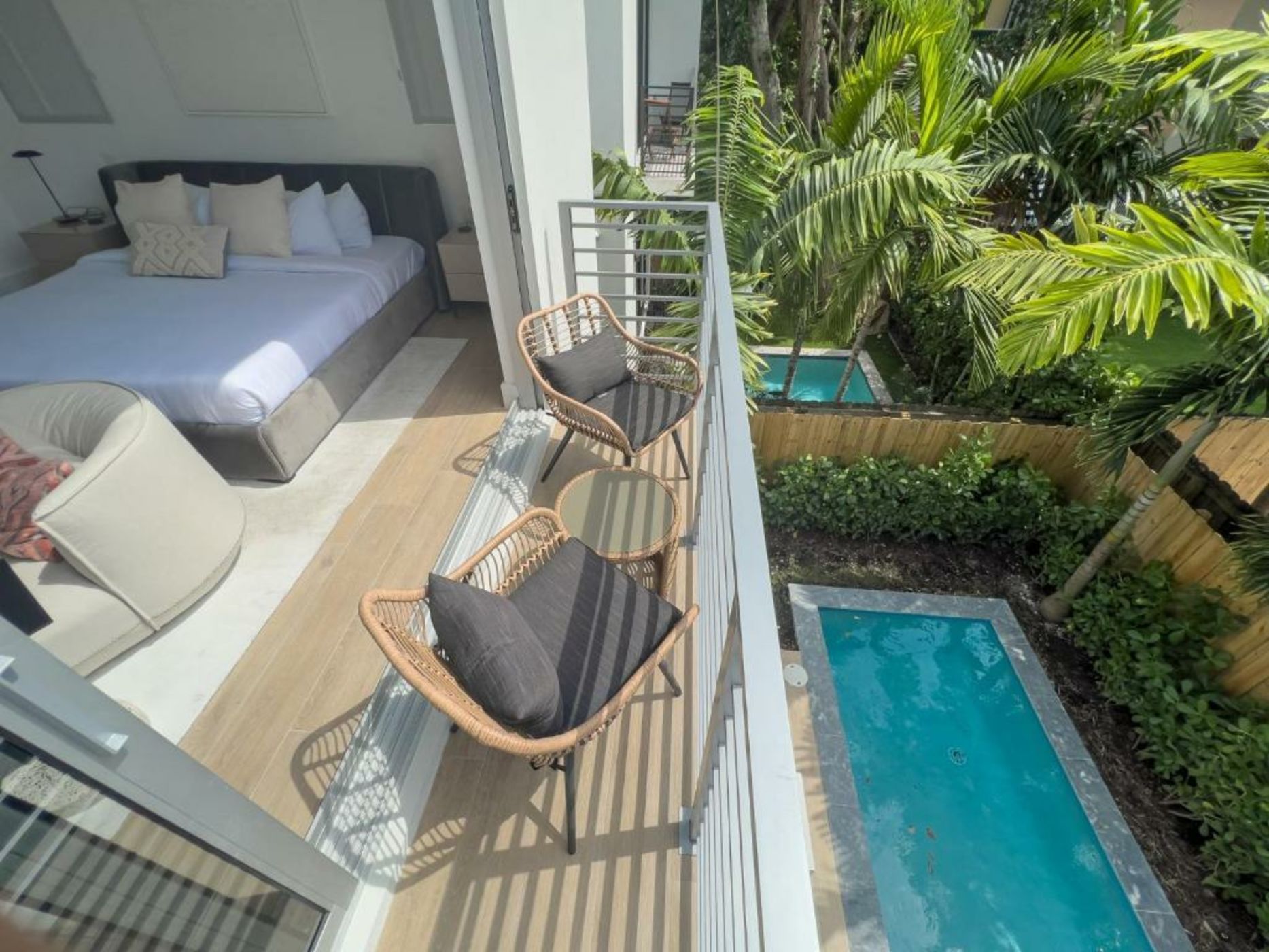 The Modernista 1 - Luxury Villa with Private Pool