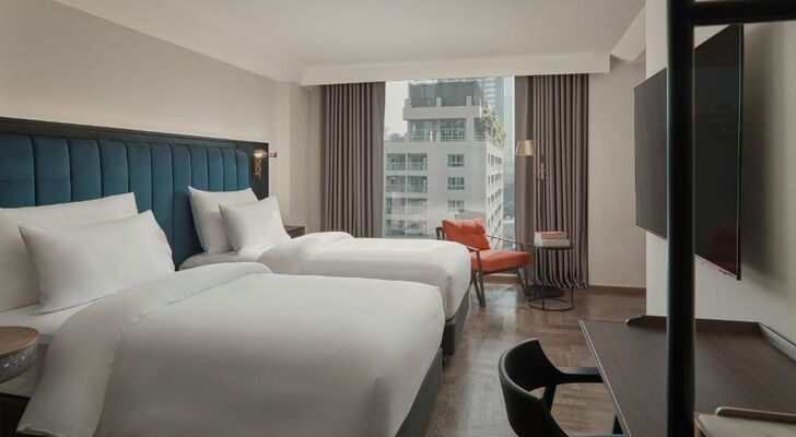 Public House Hotel - Sukhumvit 31