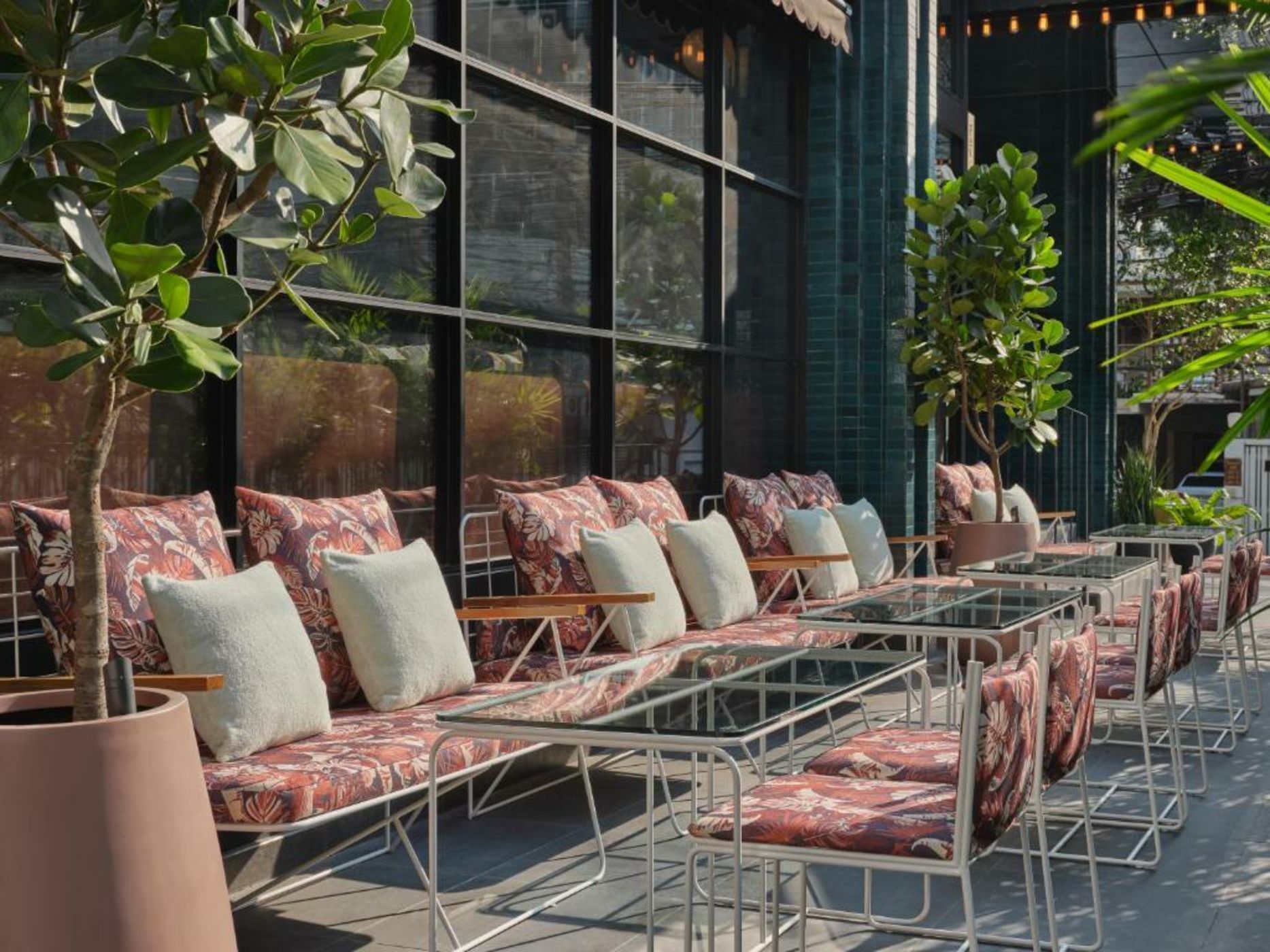 Public House Hotel - Sukhumvit 31