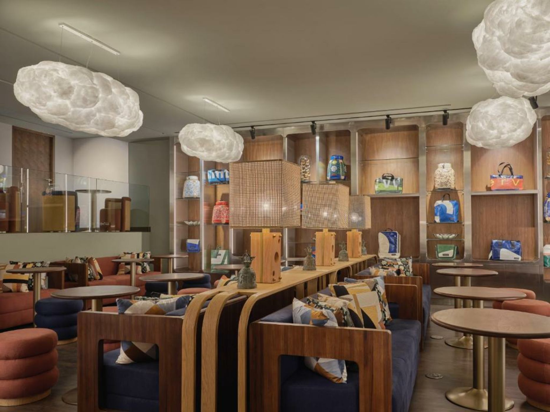 Public House Hotel - Sukhumvit 31