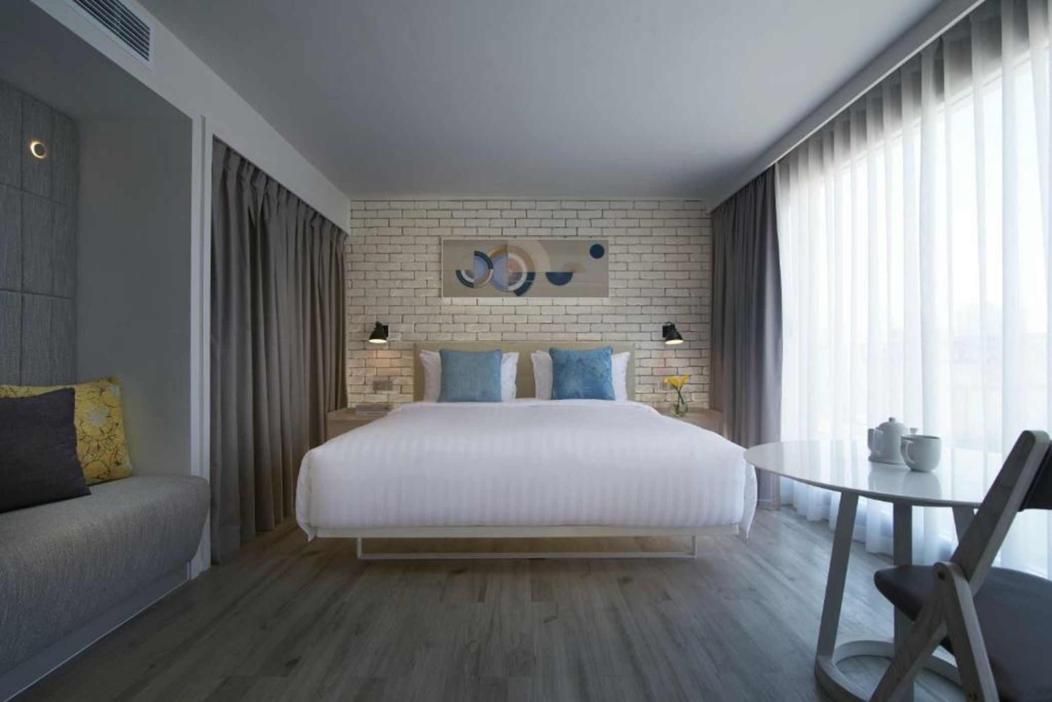 Shama Yen-Akat Bangkok