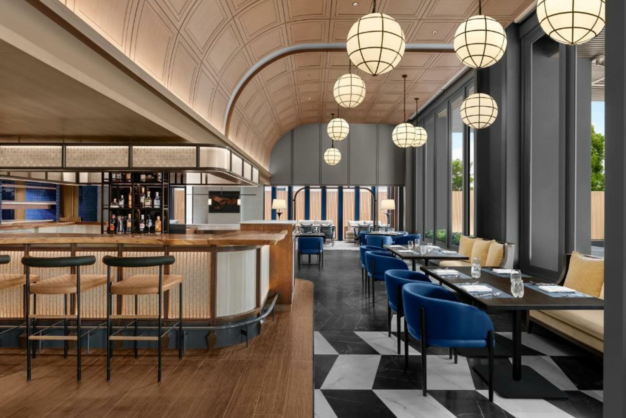 Madi Paidi Bangkok, Autograph Collection