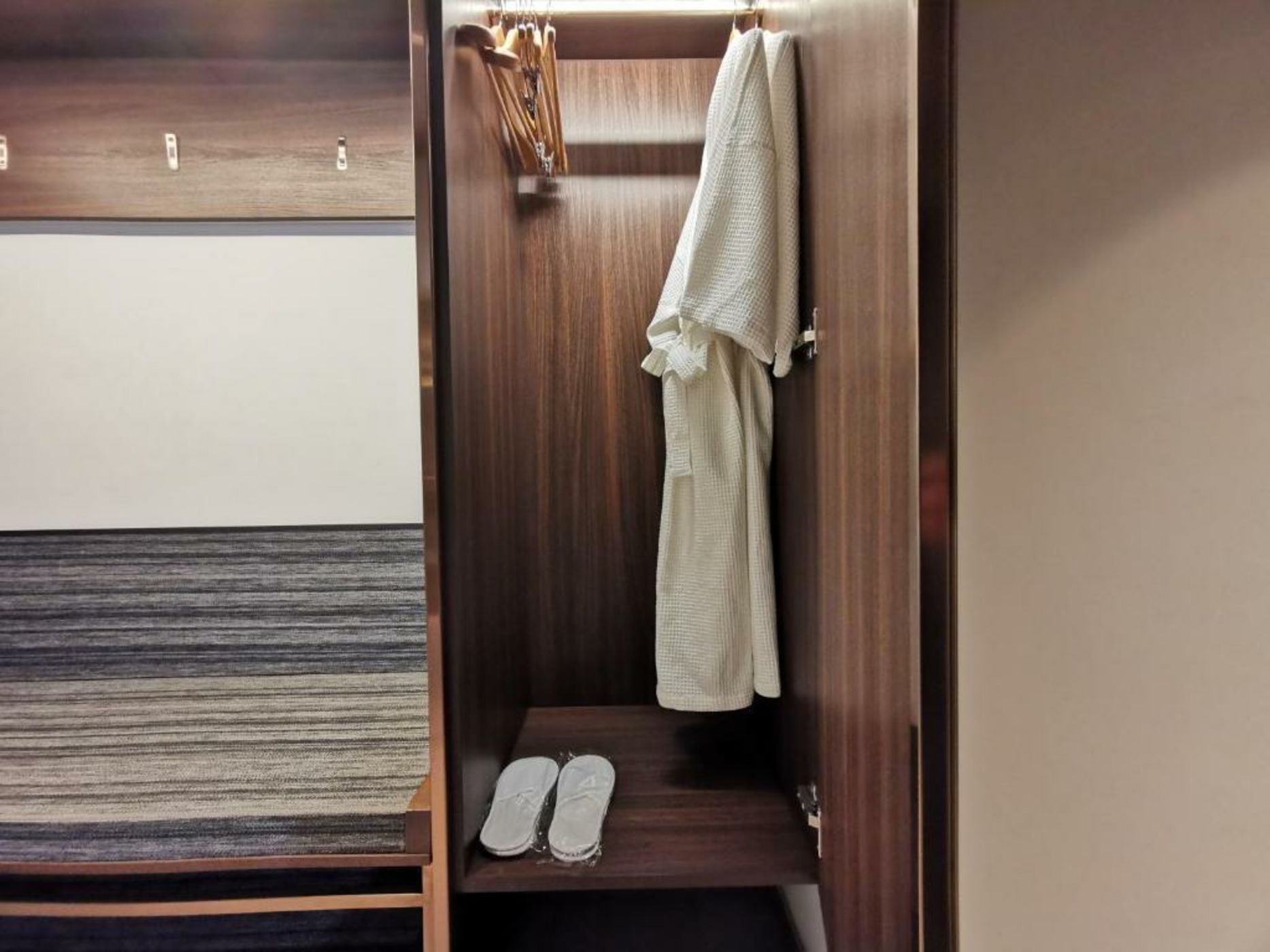 Gardina Asoke Hotel & Residence - SHA Certified