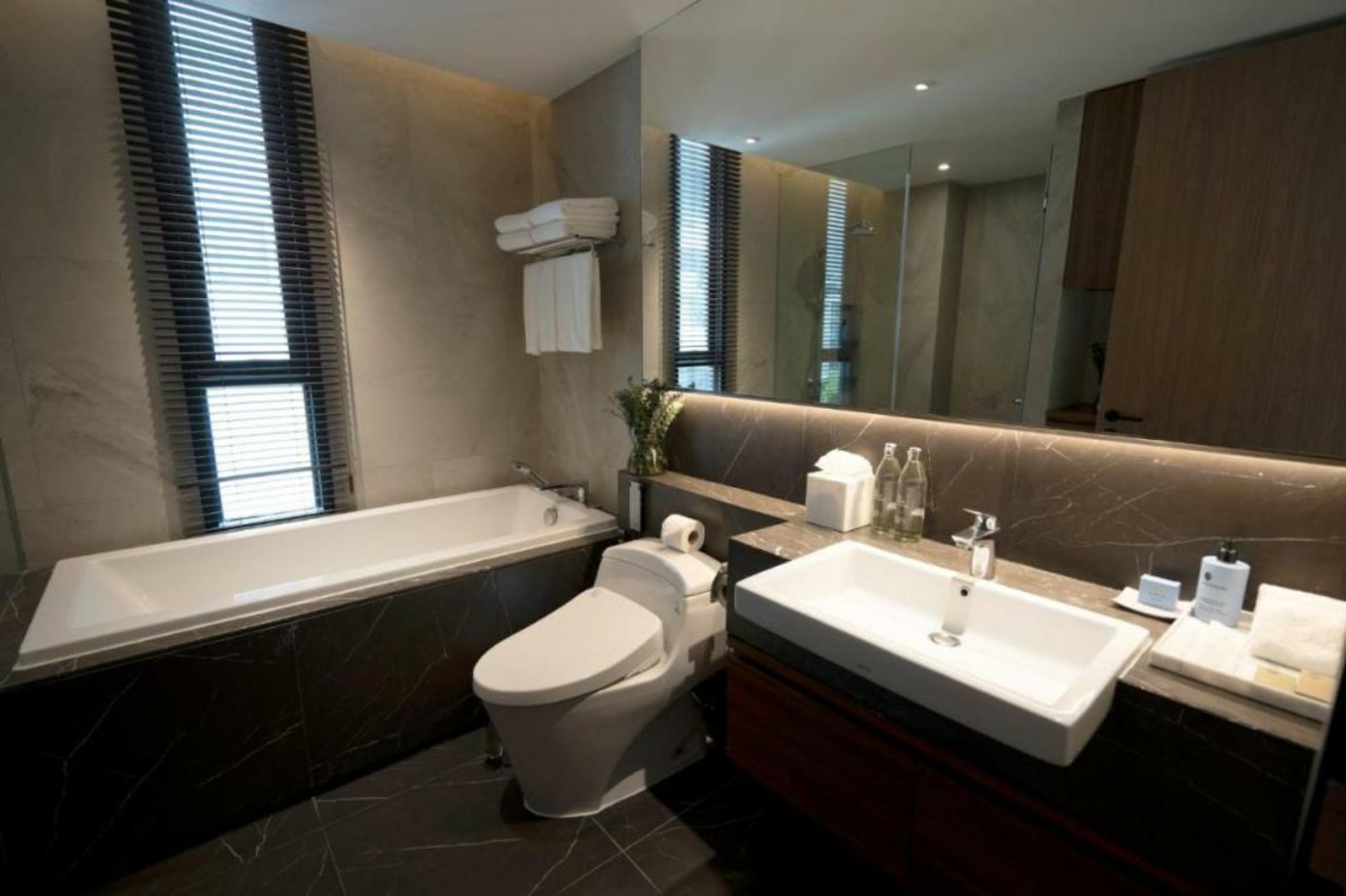 Walton Suites Sukhumvit