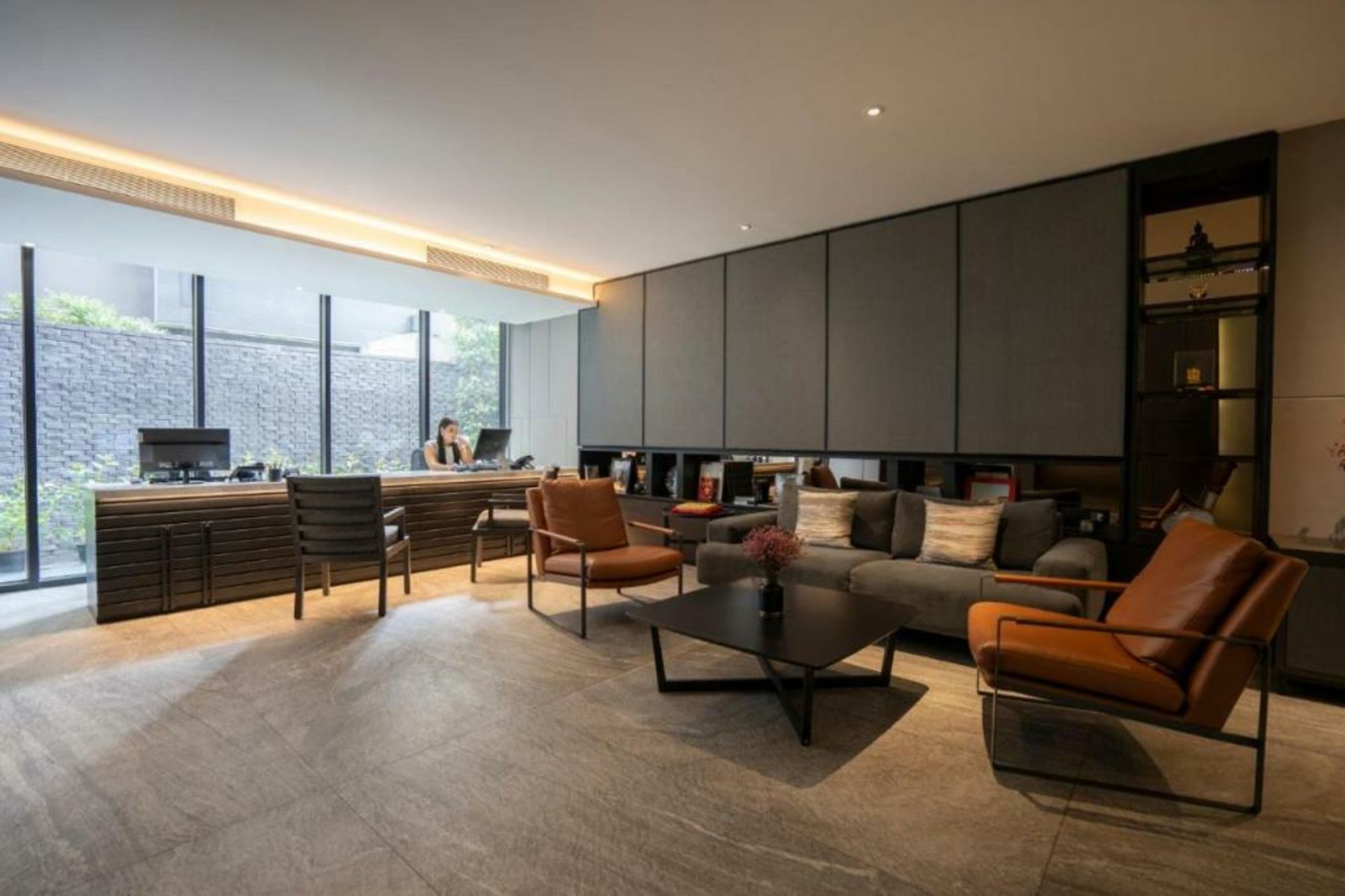 Walton Suites Sukhumvit