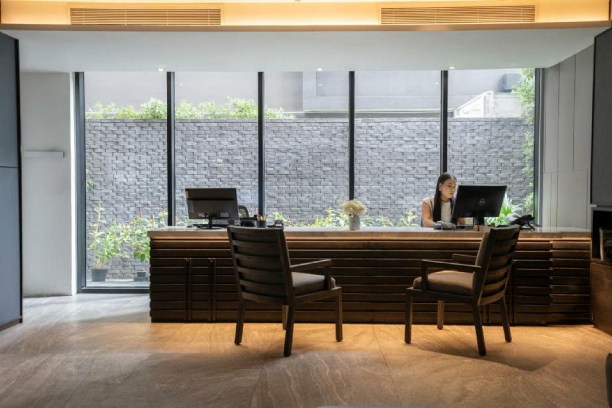 Walton Suites Sukhumvit