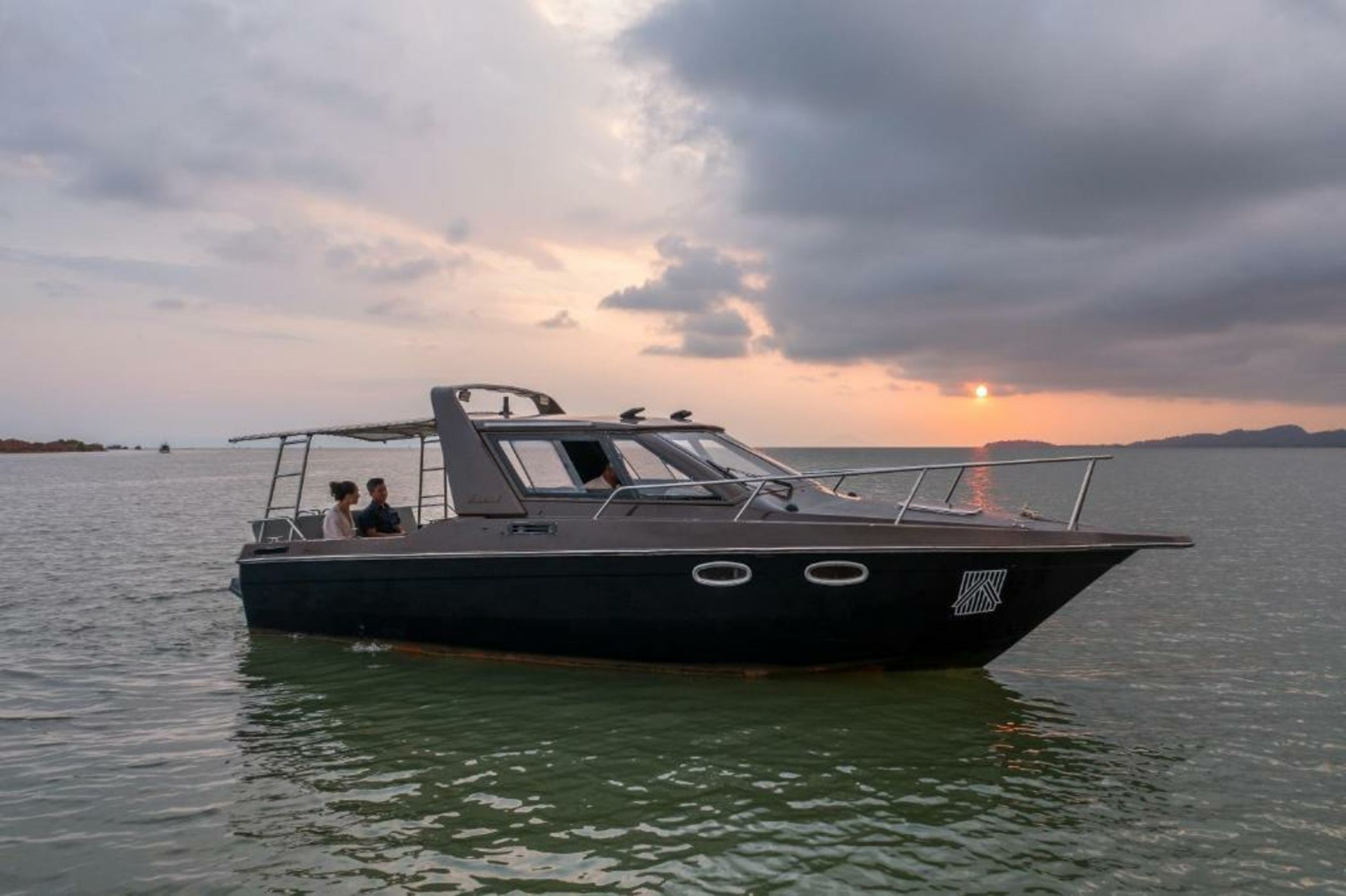 Amber Kampot by Pramana