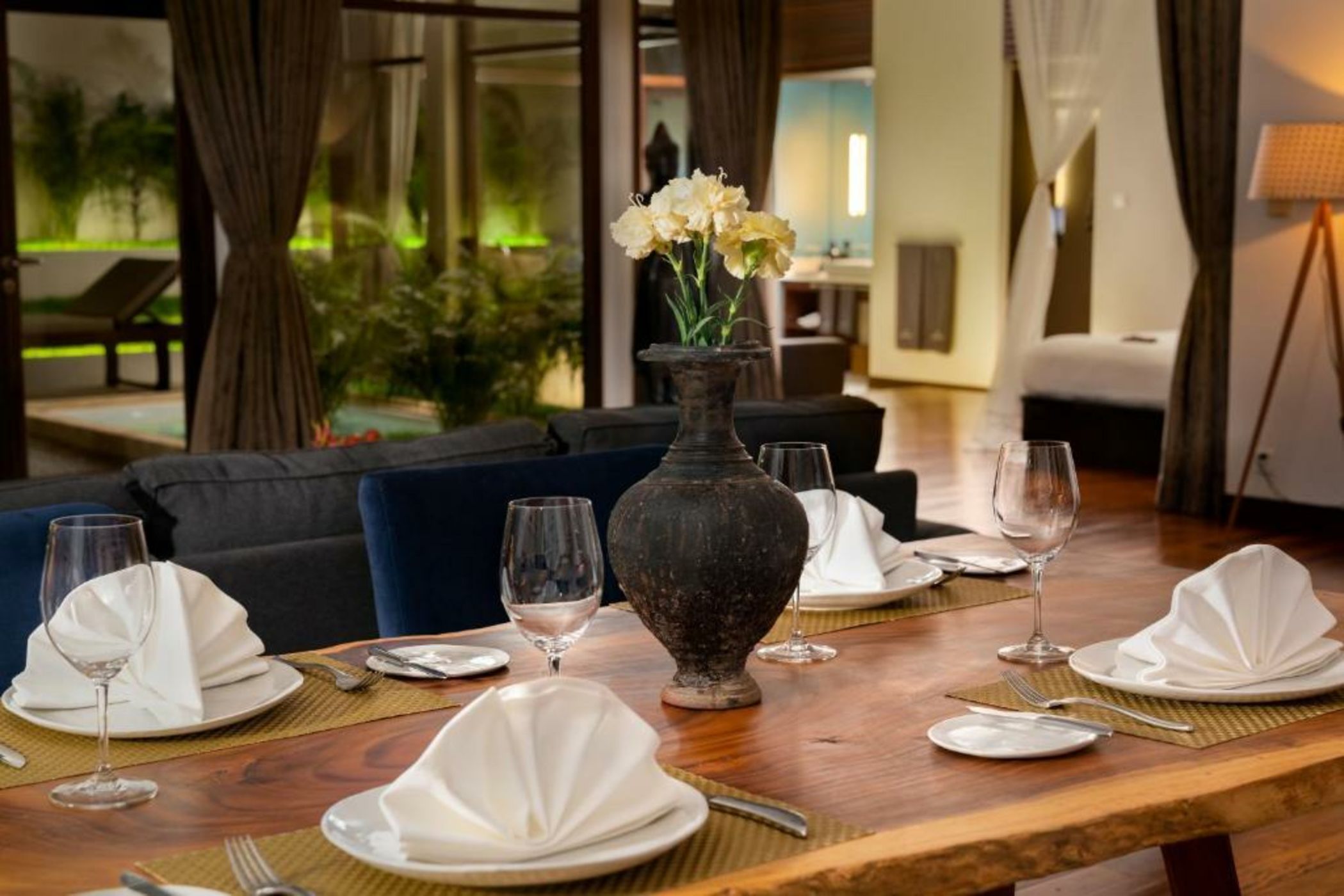 Heritage Suites Hotel