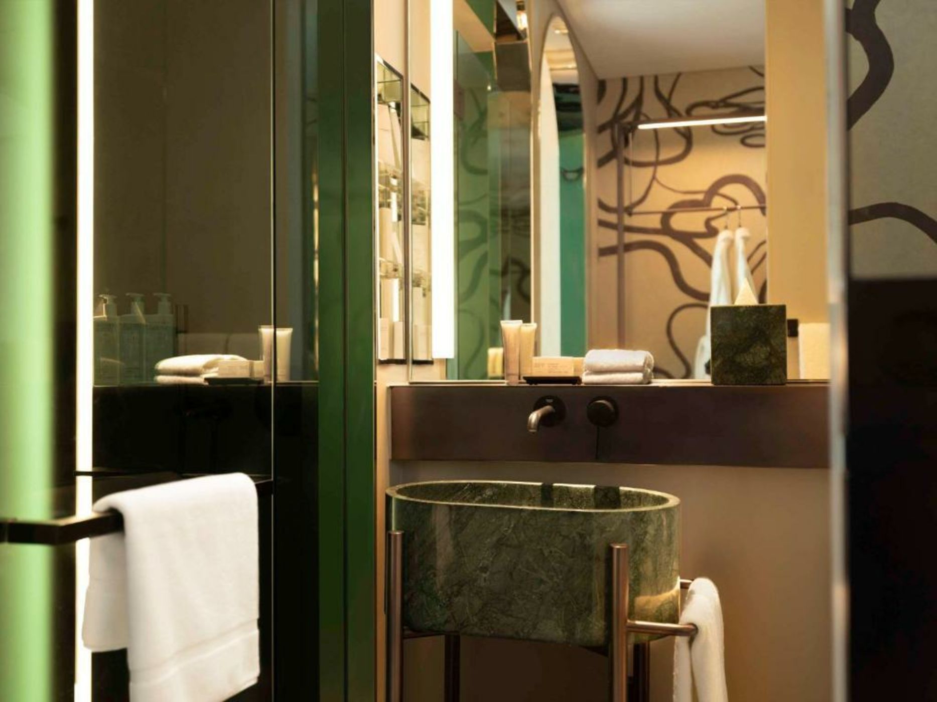 Mondrian Singapore Duxton