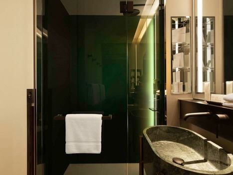 Mondrian Singapore Duxton