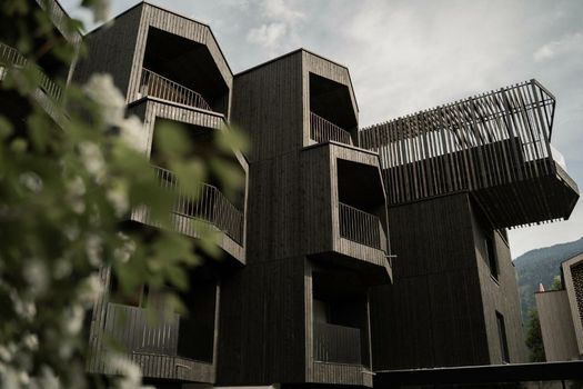 Amrai Suites