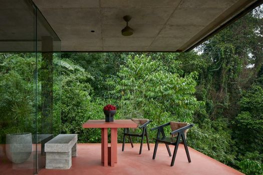 ACHIOTÉ Architectural Gem - Adults Only