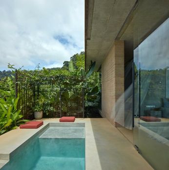 ACHIOTÉ Architectural Gem - Adults Only