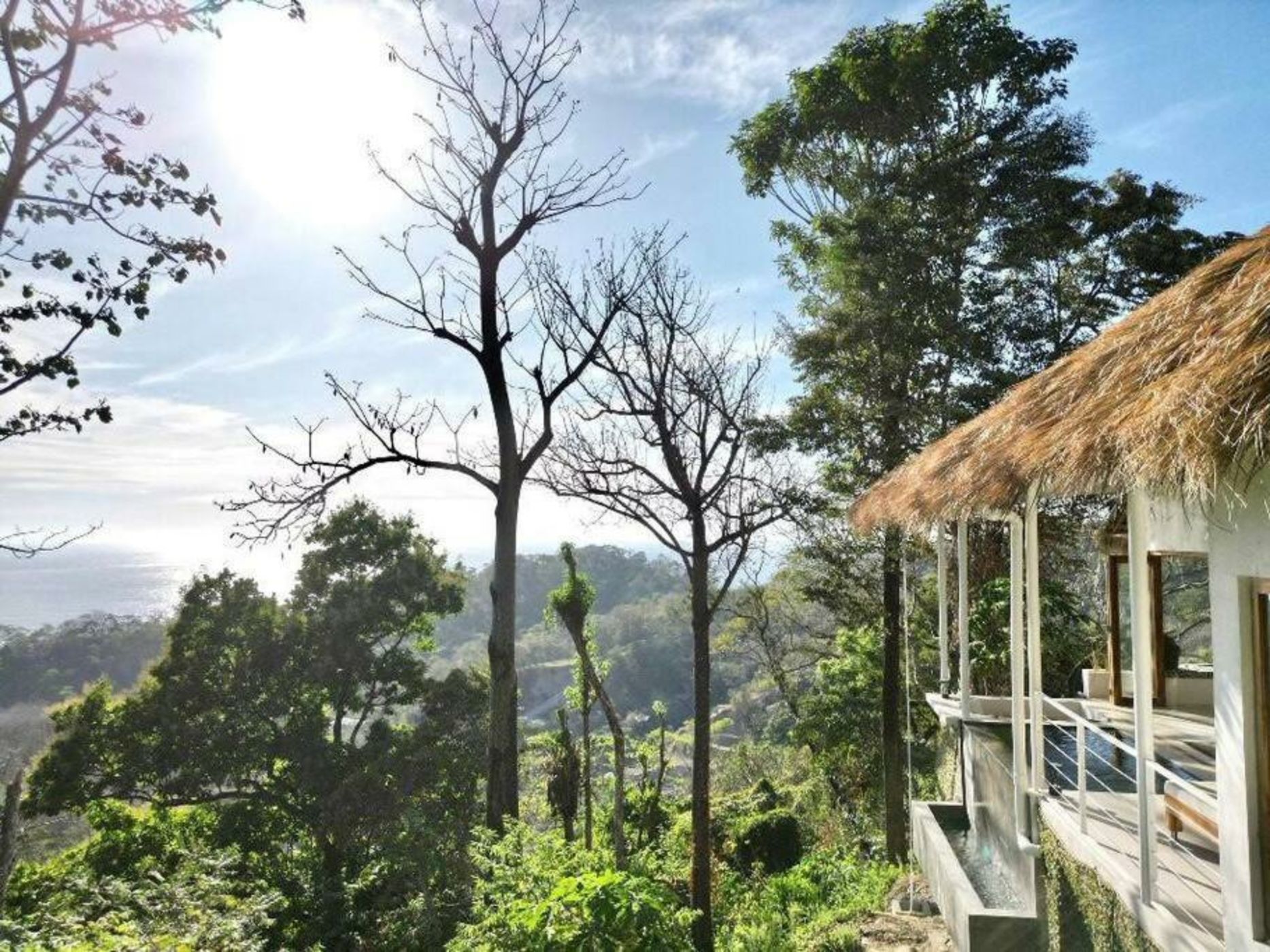 Nooli: Pool, King Size Bed , Ocean & sunset view