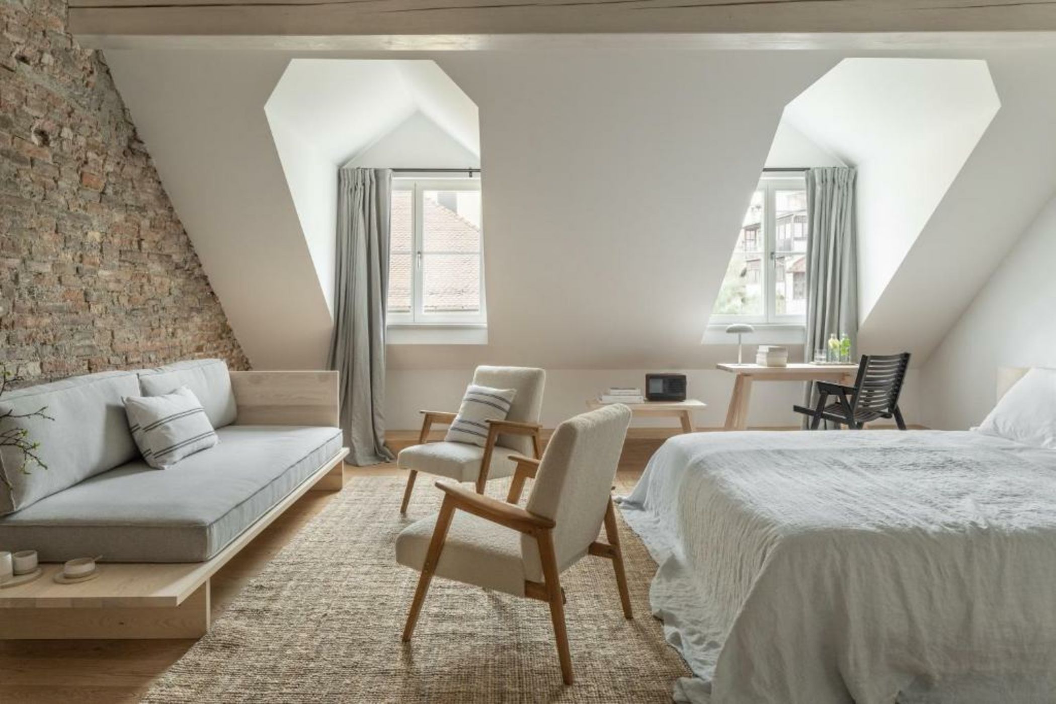 April1550 Boutique Hotel