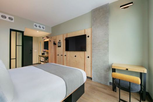 Moxy Brooklyn Williamsburg