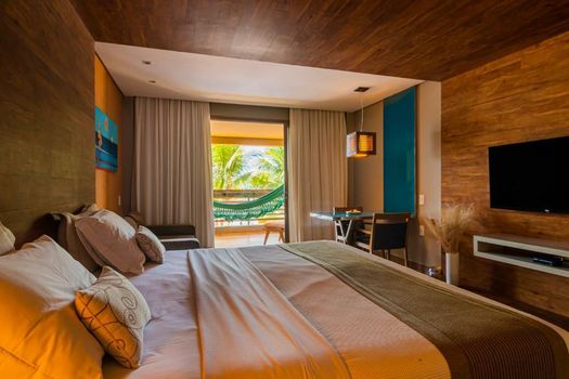 Carmel Charme Resort